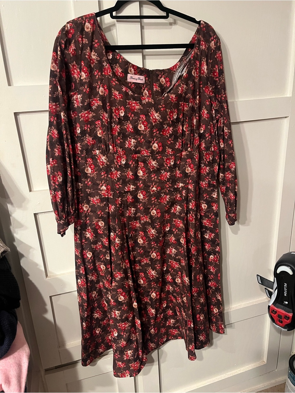 GUC.  Floral Brown Midi Dress with Red Rose Print